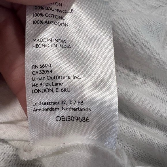 PILCRO for Anthropologie White top with eyelet elements and wide arm opening - Picture 12 of 14